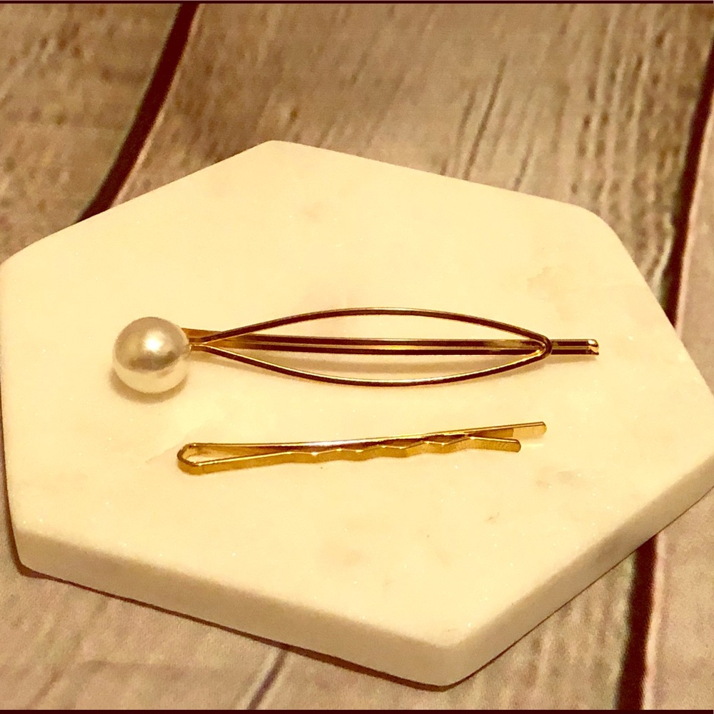 Pearl Flower hair Clip